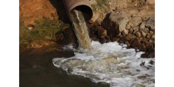 有關(guān)黑臭水體治理的幾個(gè)方面思索